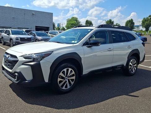 Certified 2023 Subaru Outback Premium AWD/4WD image 3