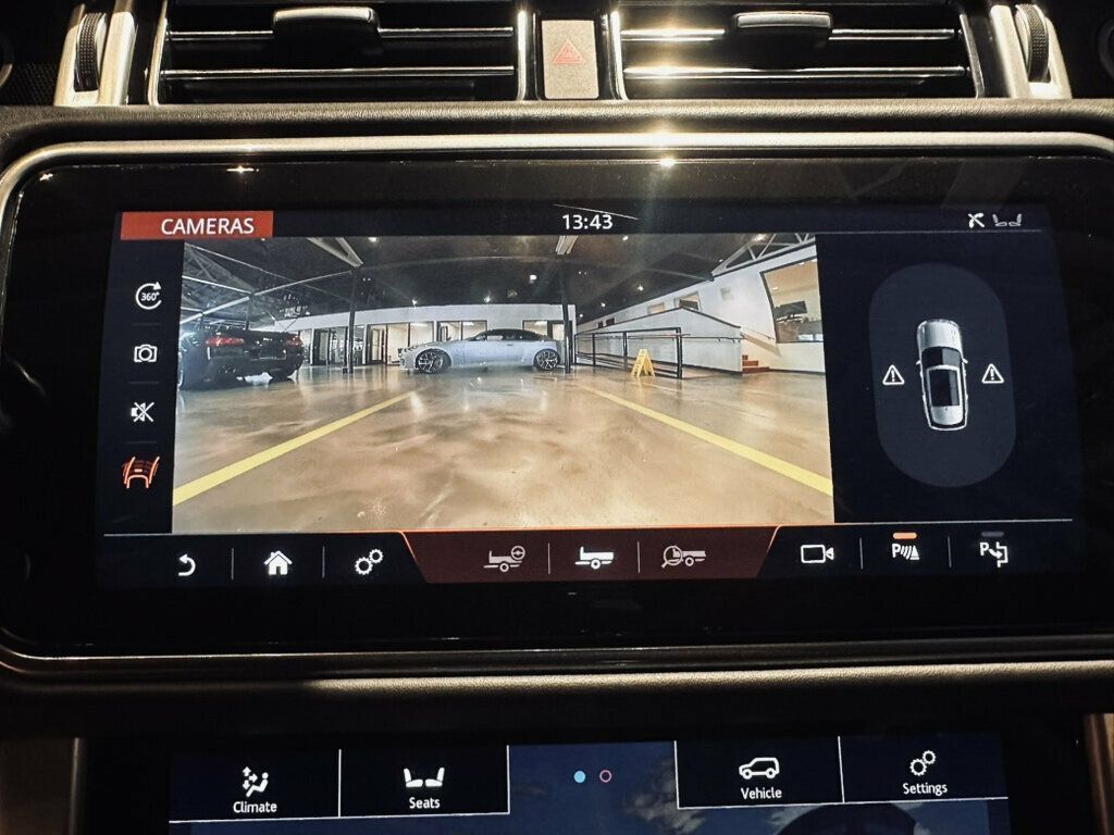 Used 2020 Land Rover Range Rover Autobiography AWD/4WD image 17