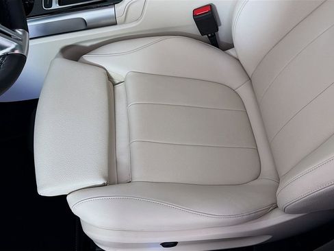 Used 2025 Mercedes-Benz GLB 250 GLB 250 image 18