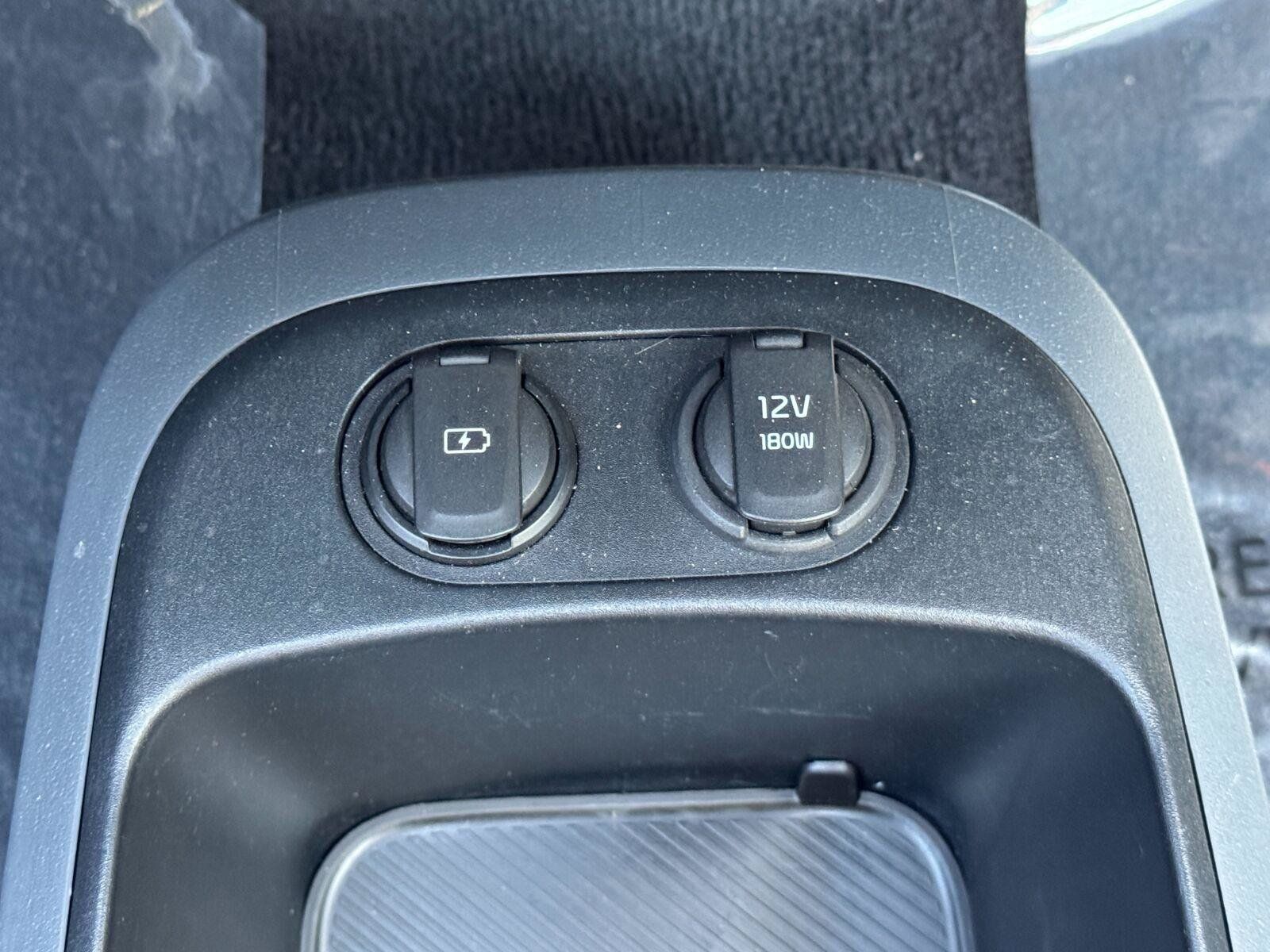 Used 2022 Kia EV6 Wind RWD image 32