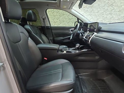 Used 2022 Kia Sorento SX image 10