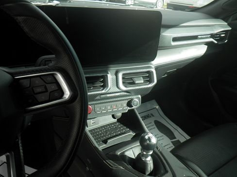 Used 2024 Ford Mustang GT Premium image 17