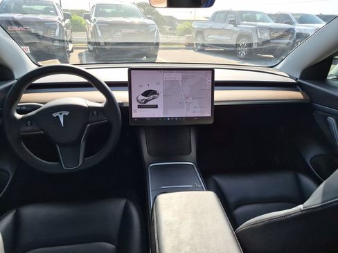 Used 2021 Tesla Model 3 Standard Range Plus RWD image 26