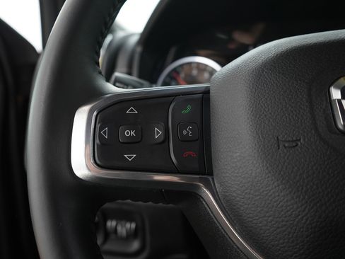 Used 2024 RAM 1500 Laramie AWD/4WD image 28