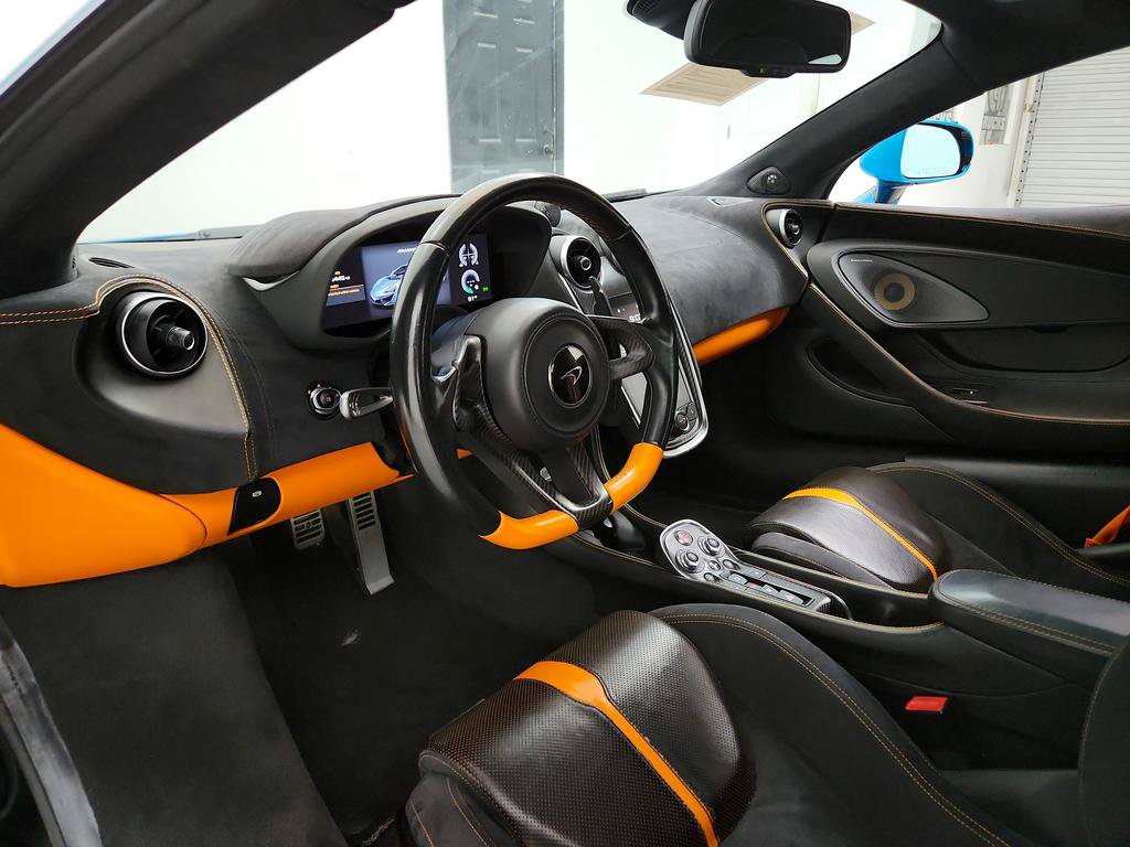 Used 2017 McLaren 570S Coupe RWD image 13
