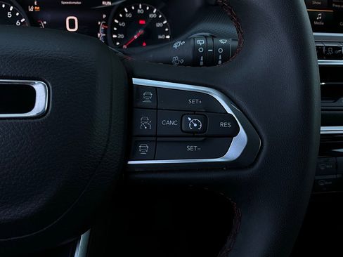 Used 2025 Jeep Compass Trailhawk w/ Trailer Tow Group image 35