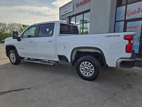 Used 2025 Chevrolet Silverado 2500 LT w/ Convenience Package AWD/4WD image 7