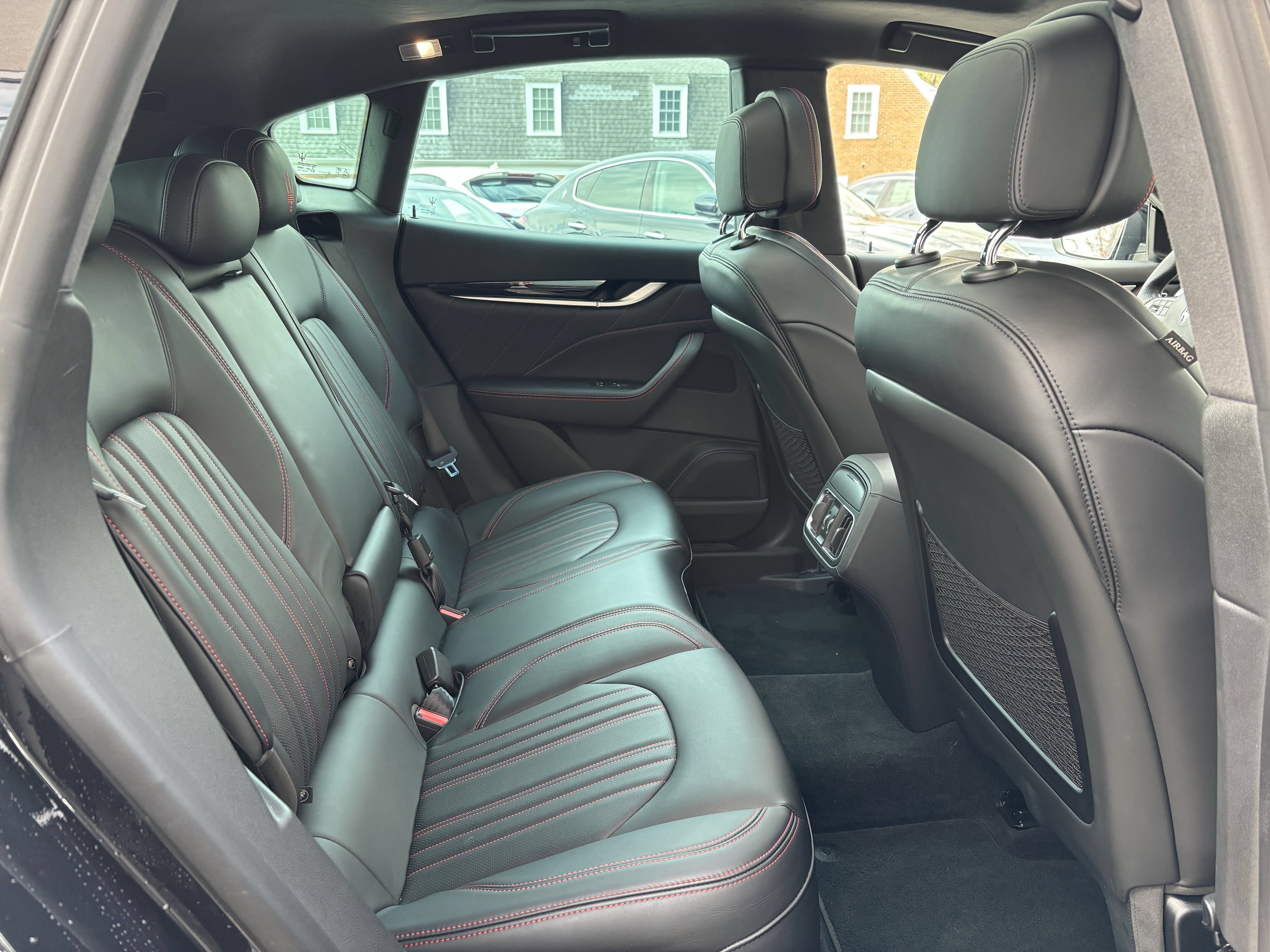 Used 2022 Maserati Levante GT AWD/4WD image 13