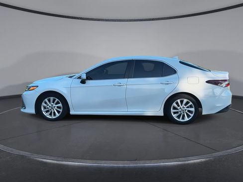 Used 2023 Toyota Camry LE FWD image 5