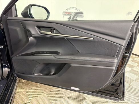Used 2025 Toyota Camry XSE image 15