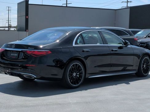 New 2026 Mercedes-Benz S 580 4MATIC Sedan image 3