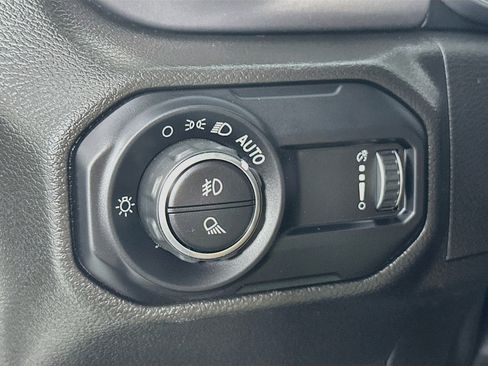 Used 2023 Jeep Gladiator Sport AWD/4WD image 10