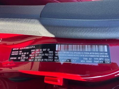 Used 2024 Alfa Romeo Stelvio Veloce image 39