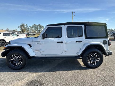 Used 2024 Jeep Wrangler Sahara w/ Safety Group image 7
