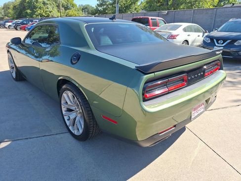 Used 2020 Dodge Challenger R/T Scat Pack RWD image 4