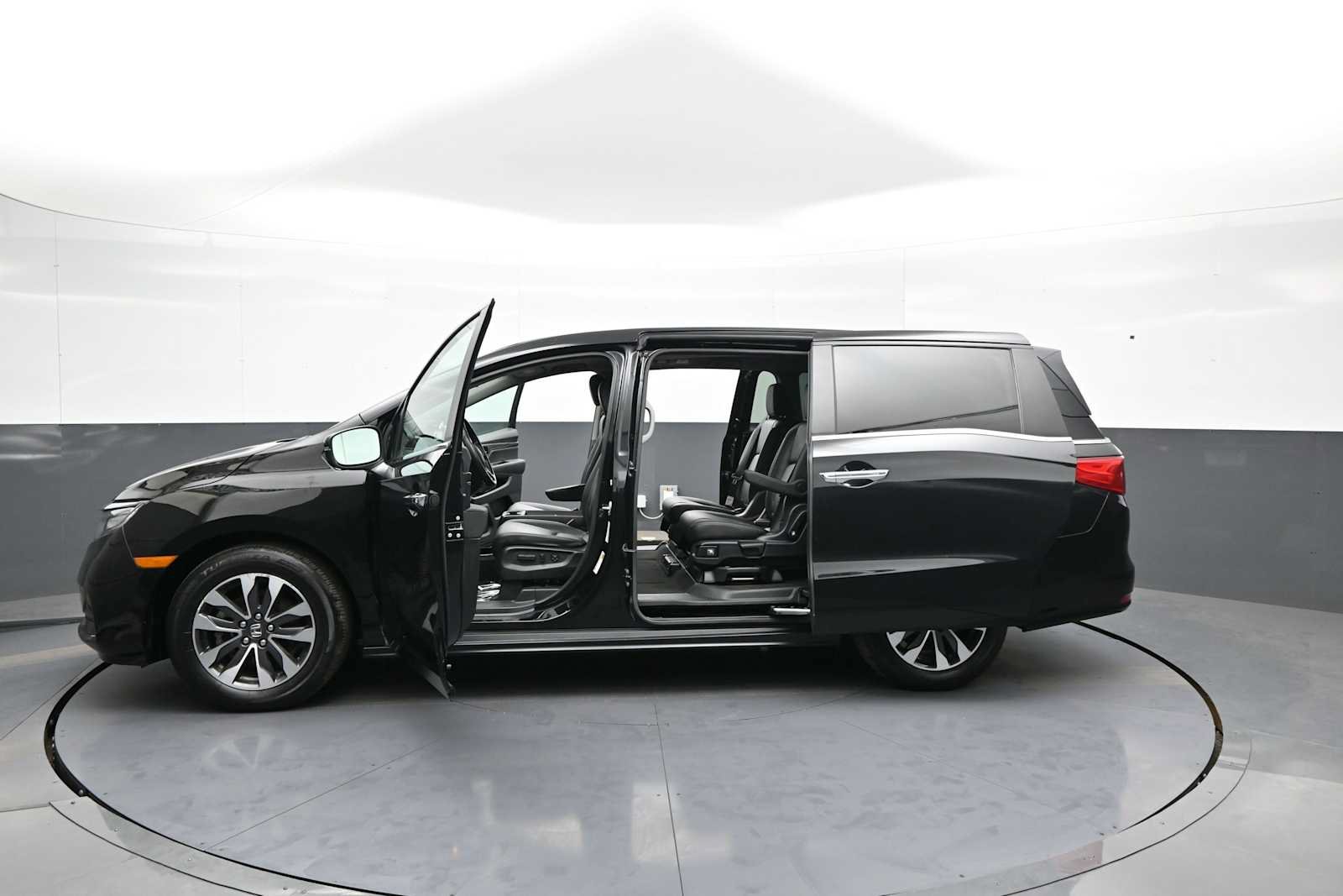 Certified 2023 Honda Odyssey EX-L image 44