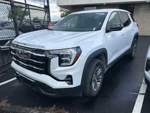 Used 2025 GMC Terrain Elevation AWD/4WD image 1