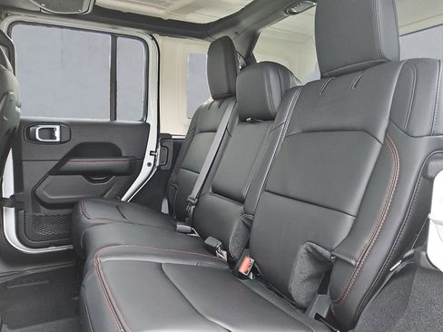 New 2026 Jeep Wrangler Unlimited Rubicon w/ Steel Bumper Group image 14