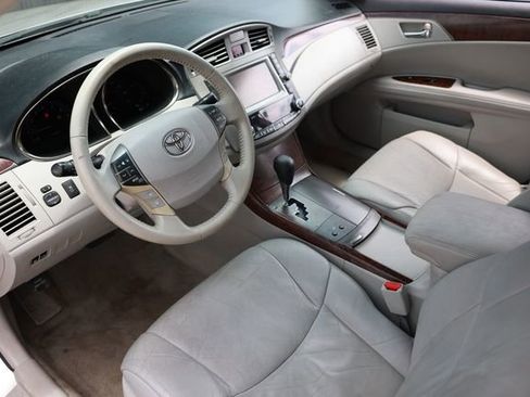 Used 2011 Toyota Avalon FWD image 6