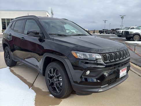 New 2026 Jeep Compass Latitude AWD/4WD image 3