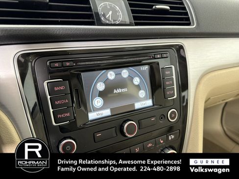 Used 2012 Volkswagen Passat TDI SE FWD image 6