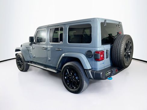 Used 2024 Jeep Wrangler Unlimited Sahara w/ Technology Group AWD/4WD image 5