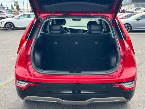 Certified 2023 Kia Niro Wave w/ Wave Preserve Package image 12