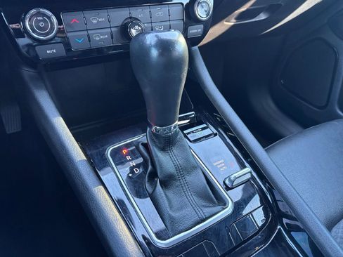 Used 2022 Jeep Compass Altitude image 12