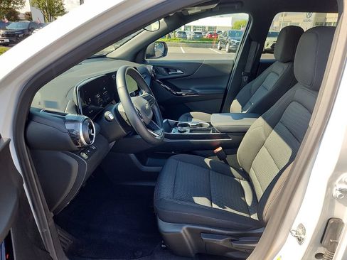 Certified 2026 Chevrolet Equinox LT FWD image 13