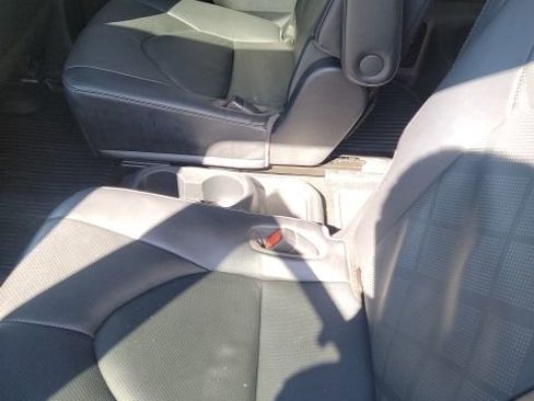 Used 2023 Toyota Highlander Platinum AWD/4WD image 7