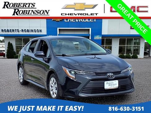 Used 2024 Toyota Corolla LE FWD image 1