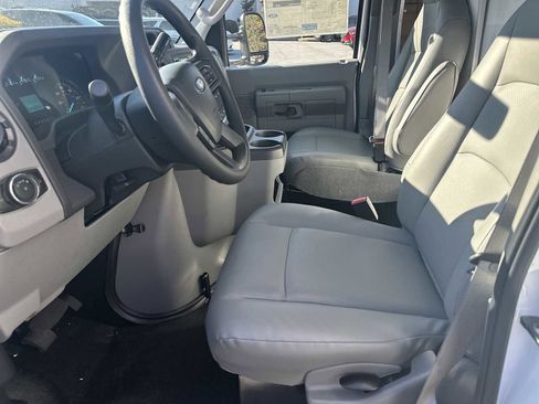 New 2026 Ford E-450 and Econoline 450 Super Duty w/ Power Equipment Group image 15