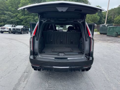Used 2023 Cadillac Escalade V AWD/4WD image 35