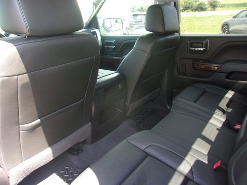 Used 2018 GMC Sierra 1500 SLT AWD/4WD image 18