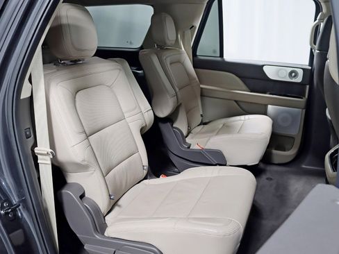 Used 2022 Lincoln Navigator L Reserve image 35