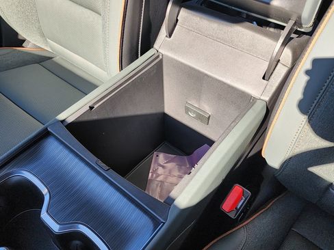 New 2026 GMC Acadia AT4 w/ Super Cruise Package image 36