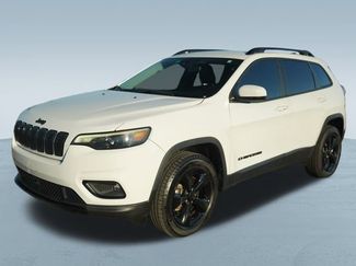Used 2021 Jeep Cherokee Latitude Plus video 3
