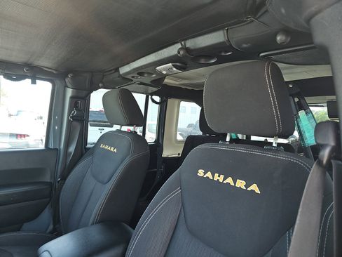 Used 2015 Jeep Wrangler Unlimited Sahara w/ Connectivity Group image 13