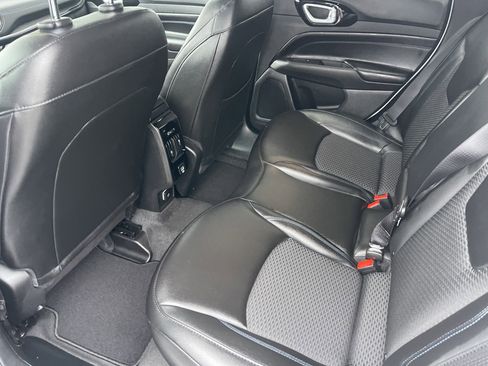 New 2026 Jeep Compass Latitude image 12