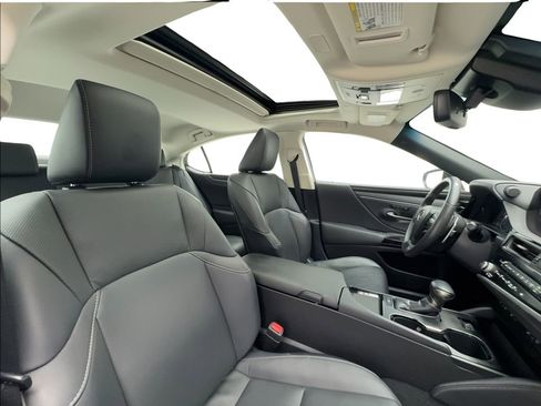 Used 2023 Lexus ES 350 w/ Premium Package FWD image 31