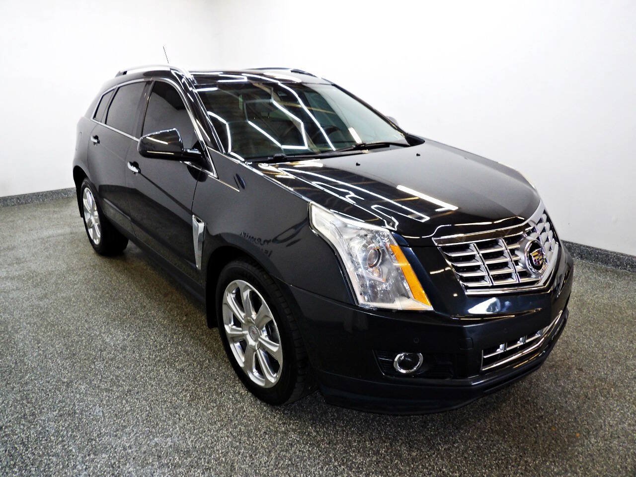 Used 2015 Cadillac SRX Performance w/ Driver Awareness Package AWD/4WD image 3