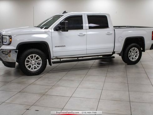 Used 2016 GMC Sierra 1500 SLE w/ SLE Value Package image 1