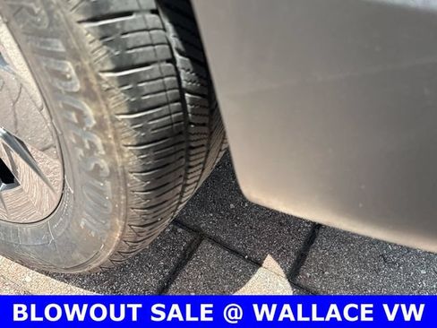 Certified 2025 Volkswagen Taos S FWD image 11
