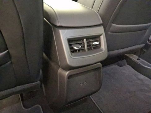 Used 2025 Chevrolet Equinox EV LT w/ Convenience Package image 19