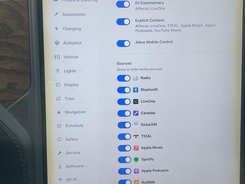 Used 2019 Tesla Model S 100D image 12