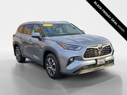 Used 2022 Toyota Highlander XLE