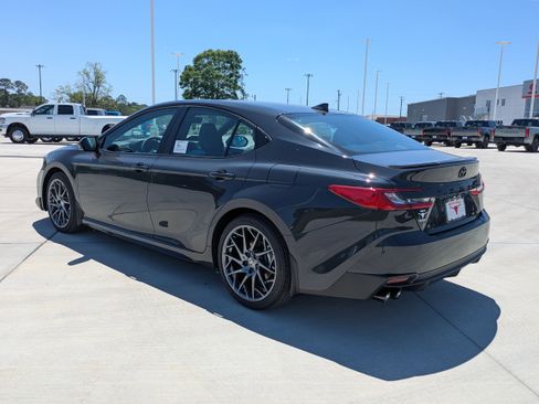 New 2026 Toyota Camry SE FWD image 5