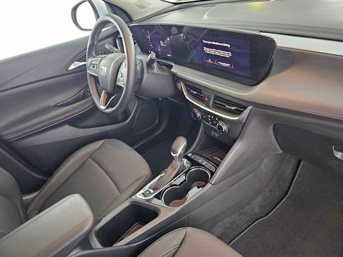 Used 2024 Buick Encore GX Preferred w/ Advanced Technology Package image 11