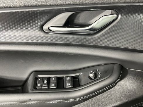 New 2025 Jeep Grand Cherokee Laredo image 22