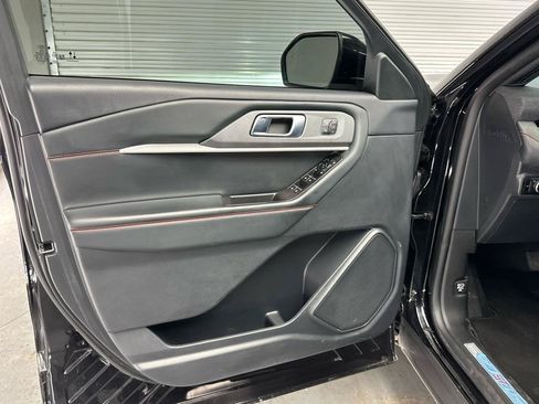 Used 2025 Ford Explorer ST-Line w/ Premium Package RWD image 22